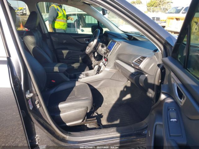 2019 SUBARU FORESTER JF2SKAUC9KH551899 Photo 4