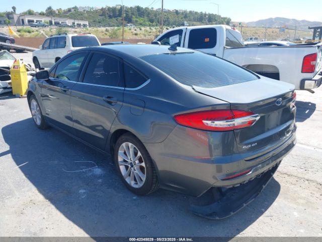 2019 FORD FUSION HYBRID 3FA6P0LUXKR174462 Photo 2