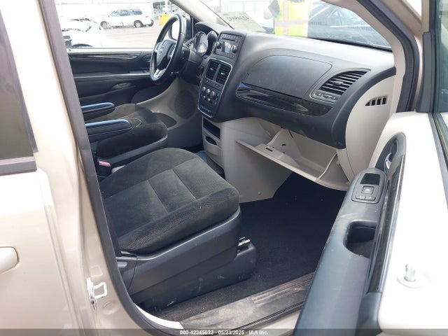 2C4RDGBGXFR599227 Dodge Grand Caravan