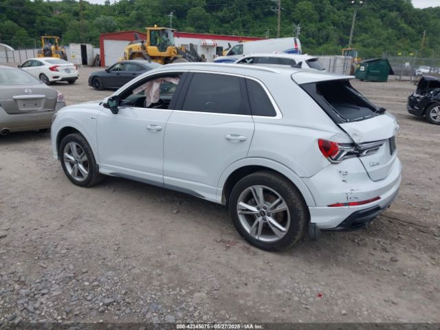 2022 AUDI Q3 WA1EECF38N1031860 Photo 2