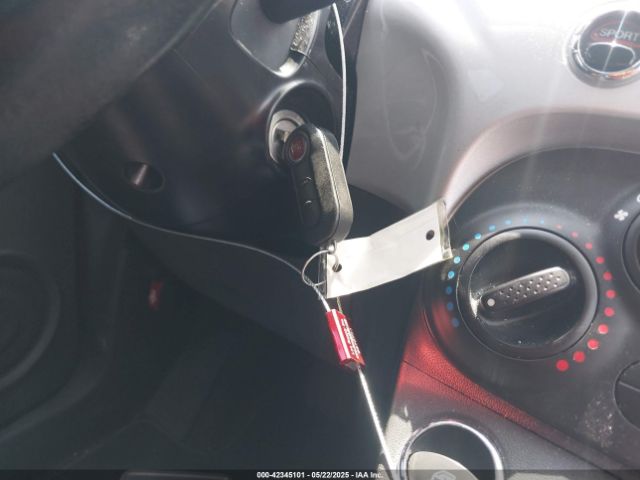 2013 FIAT 500 3C3CFFAR3DT622259 Photo 10