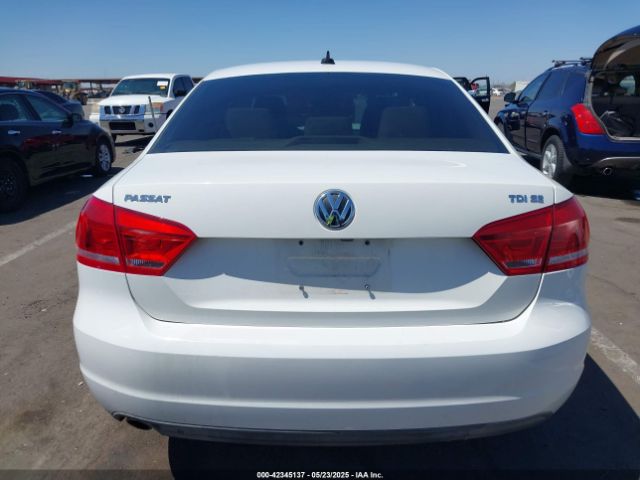 1VWBN7A35EC100691 Volkswagen Passat