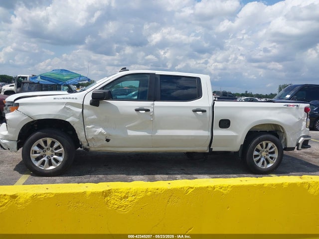 1GCPDBEK1NZ505511 Chevrolet Silverado 1500 4wd  Standard Bed Custom