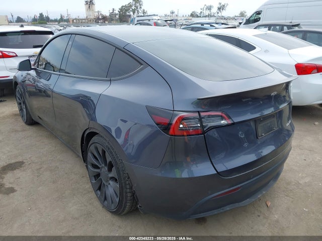 7SAYGDEFXPF585588 Tesla 2023