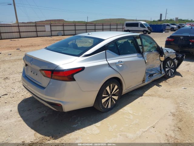 1N4BL4DV7MN335798 Nissan Altima Sv Fwd