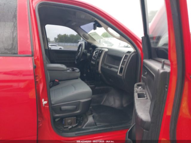 2016 RAM 2500 3C6UR5CL6GG380887 Photo 4