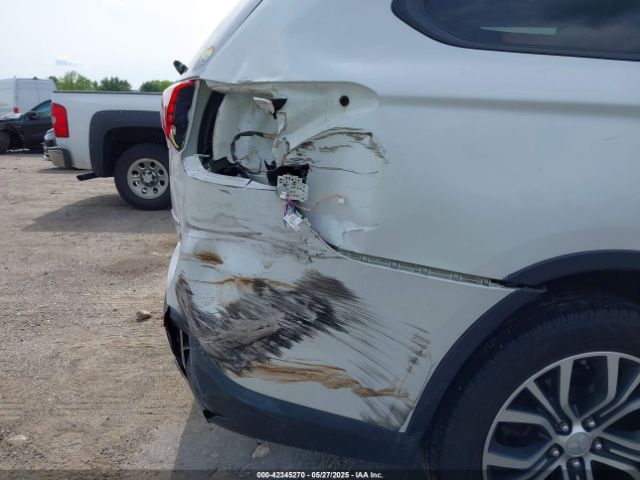 JA4AZ3A34GZ018327 Mitsubishi Outlander Se