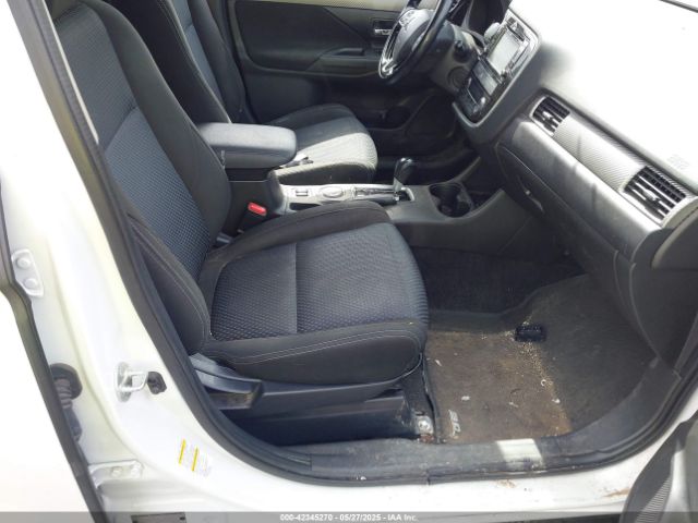 2016 MITSUBISHI OUTLANDER JA4AZ3A34GZ018327 Photo 4