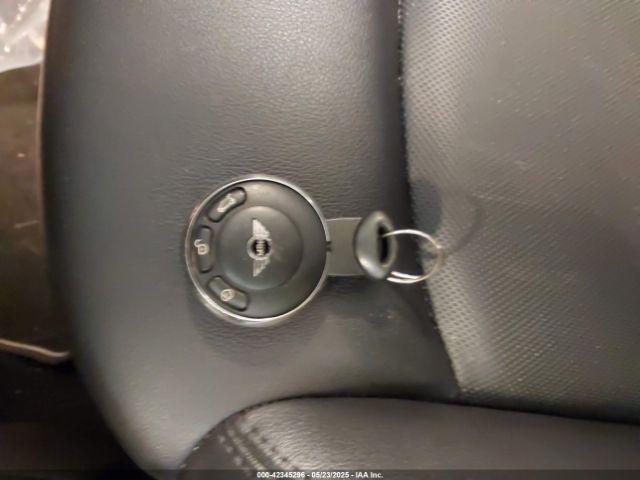 2011 MINI COOPER S COUNTRYMAN WMWZC3C54BWL78942 Photo 10