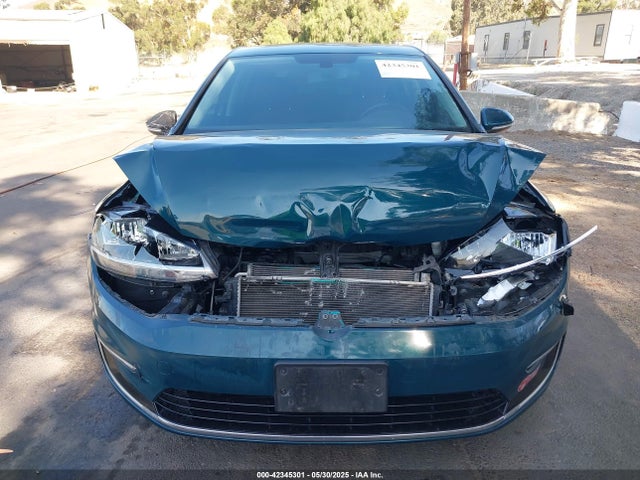 WVWKR7AU2HW953617 Volkswagen 2017