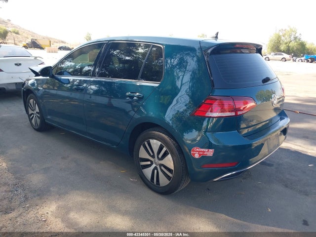 WVWKR7AU2HW953617 Volkswagen 2017