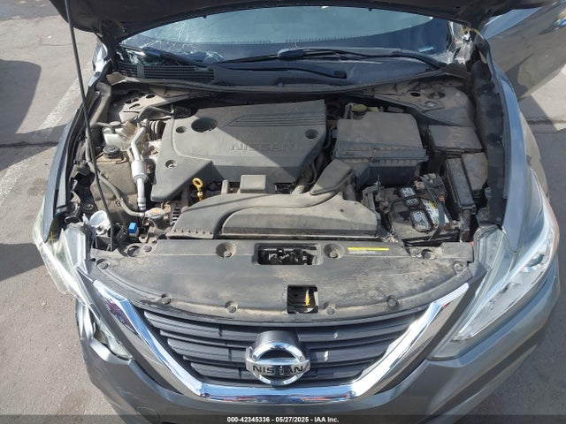 1N4AL3AP9GC125635 Nissan 2016