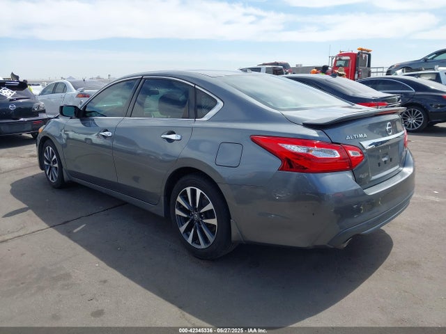 1N4AL3AP9GC125635 Nissan 2016
