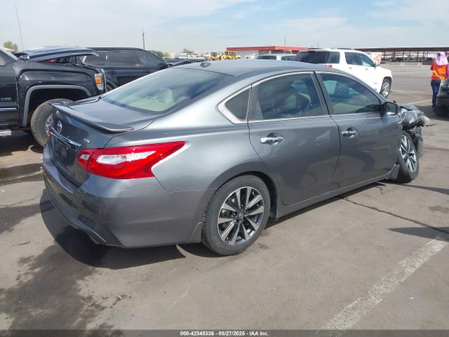 1N4AL3AP9GC125635 Nissan 2016
