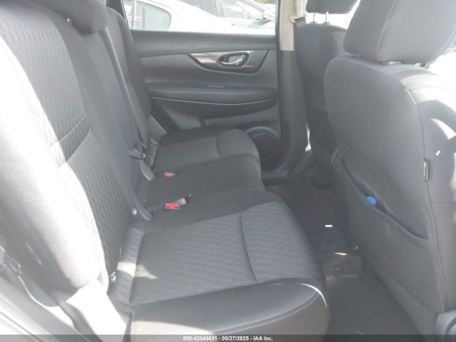 KNMAT2MV3HP572874 Nissan ROGUE SV