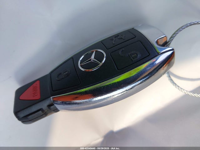 55SWF4JB9FU080889 Mercedes-Benz C-Class