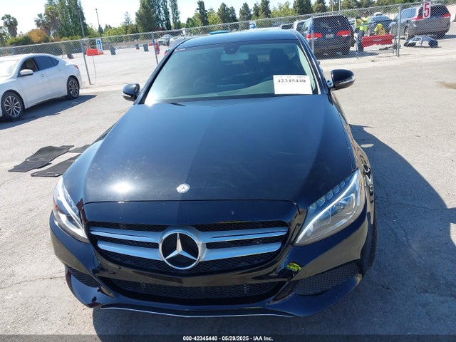 55SWF4JB9FU080889 Mercedes-Benz C-Class
