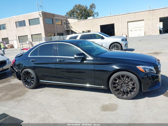 55SWF4JB9FU080889 Mercedes-Benz C-Class