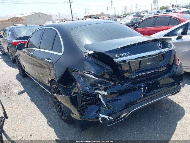 55SWF4JB9FU080889 Mercedes-Benz C-Class