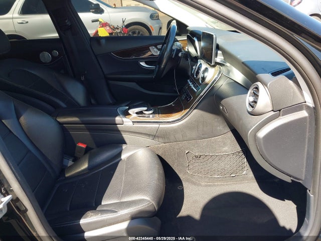 55SWF4JB9FU080889 Mercedes-Benz C-Class