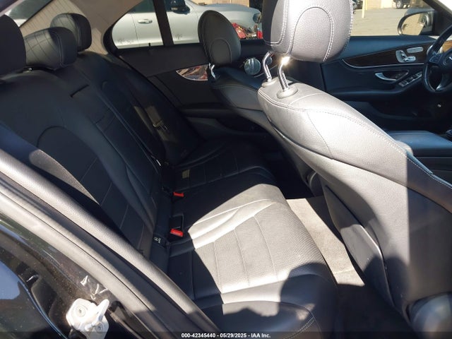 55SWF4JB9FU080889 Mercedes-Benz C-Class