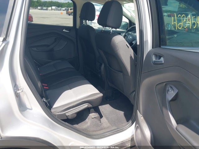 1FMCU9G92HUC22002 Ford ESCAPE SE