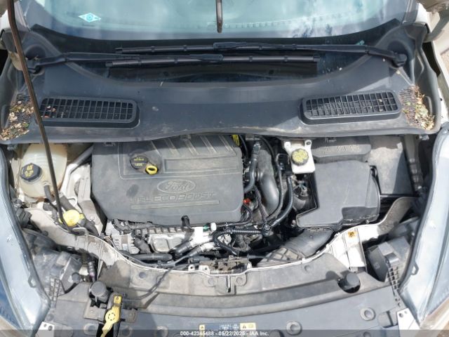 1FMCU0GD3JUB40334 Ford ESCAPE SE