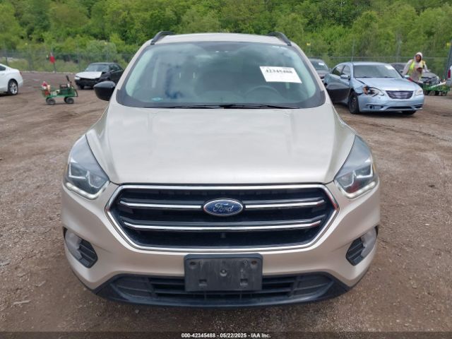 1FMCU0GD3JUB40334 Ford ESCAPE SE