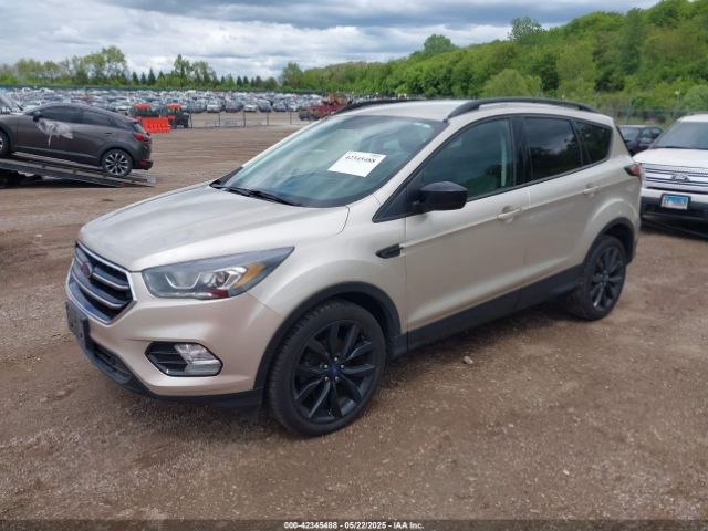 1FMCU0GD3JUB40334 Ford ESCAPE SE