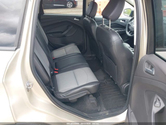 1FMCU0GD3JUB40334 Ford ESCAPE SE