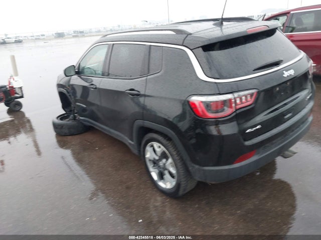 3C4NJDCBXJT180275 Jeep Compass