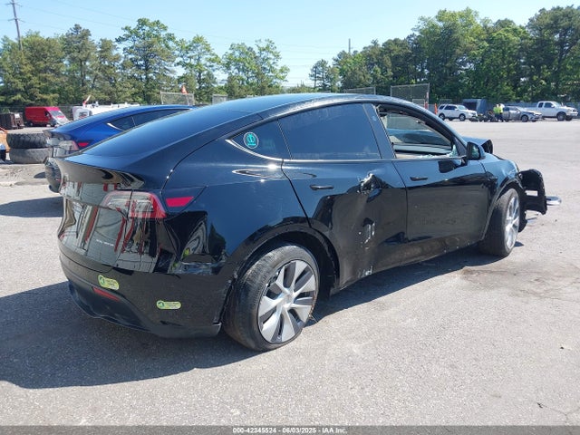 2023 TESLA MODEL Y 7SAYGAEE4PF918812 Photo 3