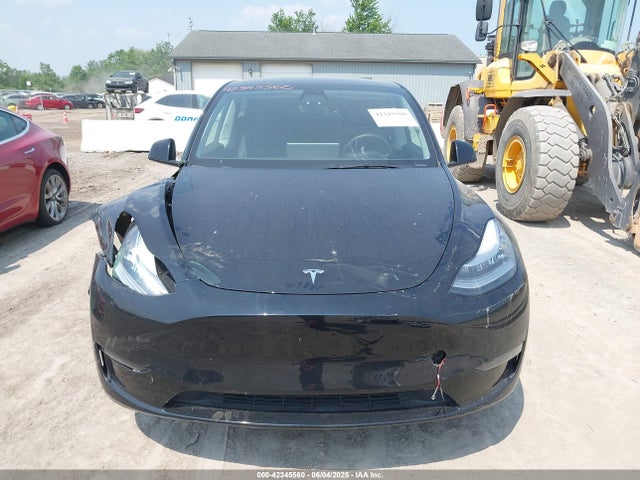 7SAYGDEEXPA083135 Tesla 2023