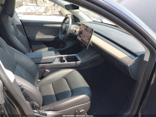 2023 TESLA MODEL Y 7SAYGDEEXPA083135 Photo 4