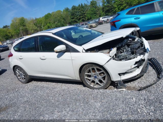 1FADP3K26FL235125 Ford FOCUS SE