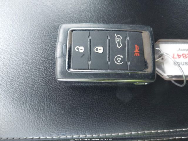 1C4RJKBG2P8886358 Jeep Grand Cherokee L Limited 4x4