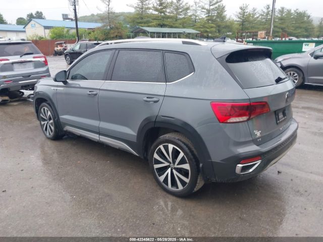 2022 VOLKSWAGEN TAOS 3VVRX7B28NM013577 Photo 2