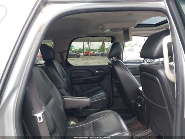 2010 CADILLAC ESCALADE 1GYUKBEF9AR257170 Photo 7