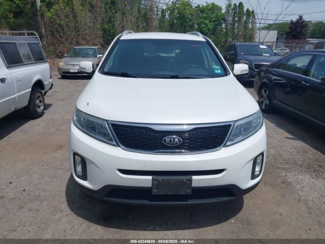 5XYKTCA61FG655694 KIA SORENTO LX