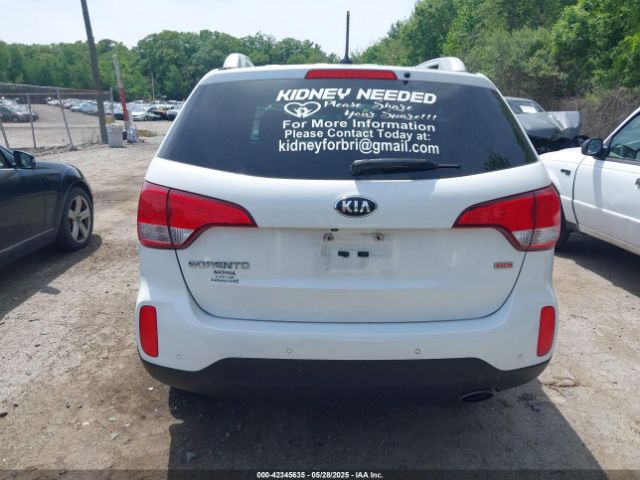 5XYKTCA61FG655694 KIA SORENTO LX