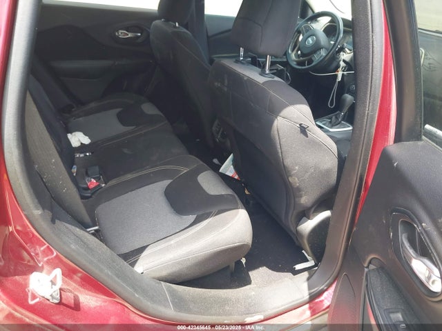 1C4PJLCS0EW116913 Jeep Cherokee