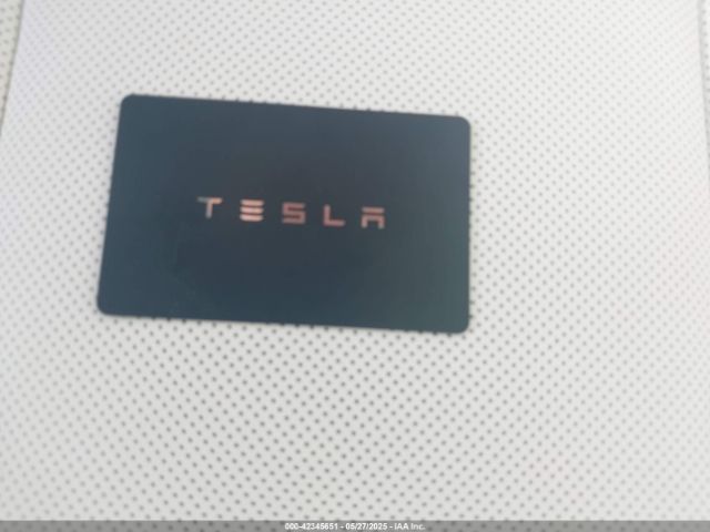 5YJ3E1EA6SF967254 Tesla 2025
