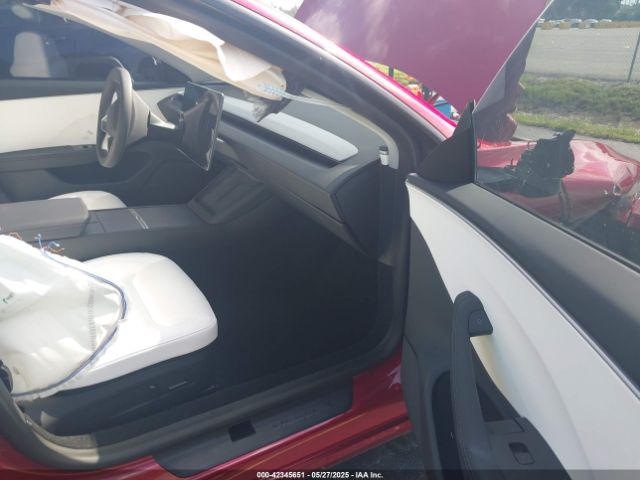 5YJ3E1EA6SF967254 Tesla 2025