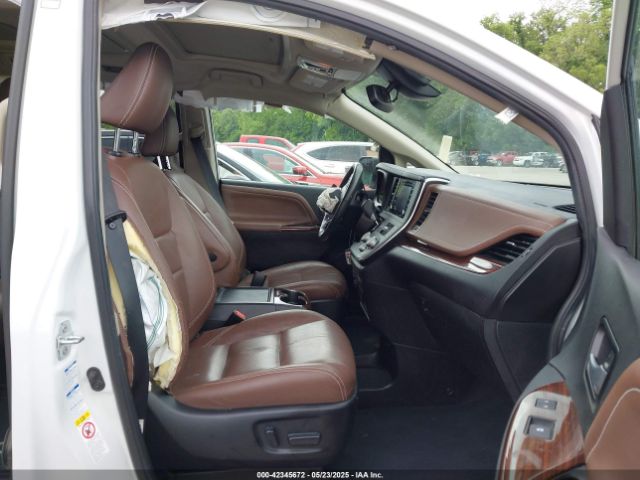 2019 TOYOTA SIENNA 5TDDZ3DC8KS224999 Photo 4