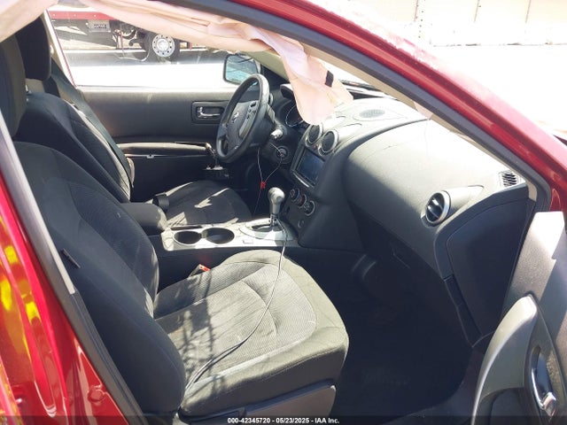 JN8AS5MV8FW254678 Nissan Rogue