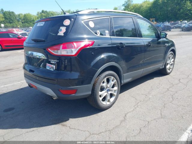 1FMCU9JX5GUB02023 Ford Escape Titanium
