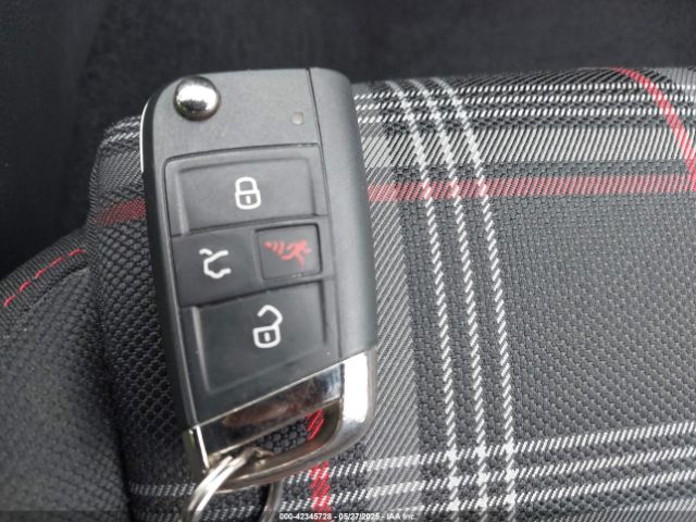 2017 VOLKSWAGEN GOLF GTI 3VW447AU3HM053409 Photo 10