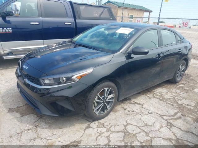 3KPF24ADXRE767226 KIA Forte Lxs
