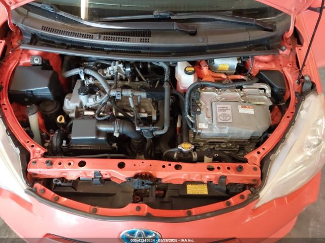 2012 TOYOTA PRIUS C JTDKDTB39C1023250 Photo 9