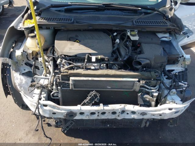 1FMCU9GD1HUC35179 Ford ESCAPE SE